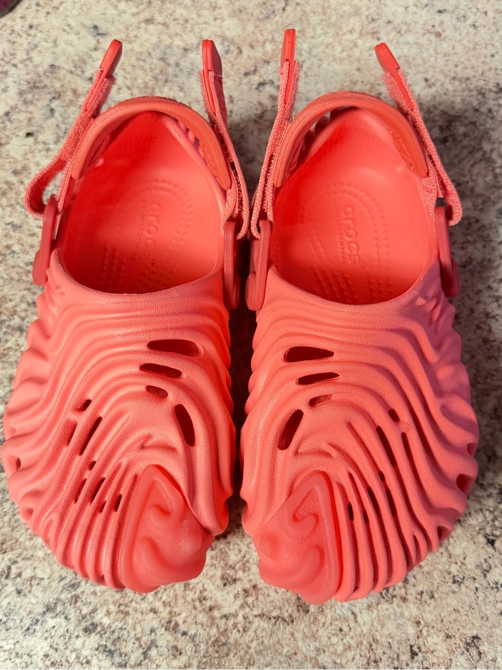 CROCS Kids Wavey Coral Sandals